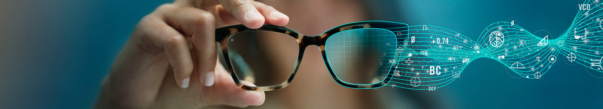 Rodenstock Brain Vision Sensitivity 9254 1 2 Women Holding Spectacle RGB Low